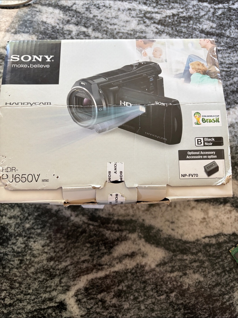 Sony Handycam HDR-PJ650V HD Camcorder Built-In Projector OGBOX Cords